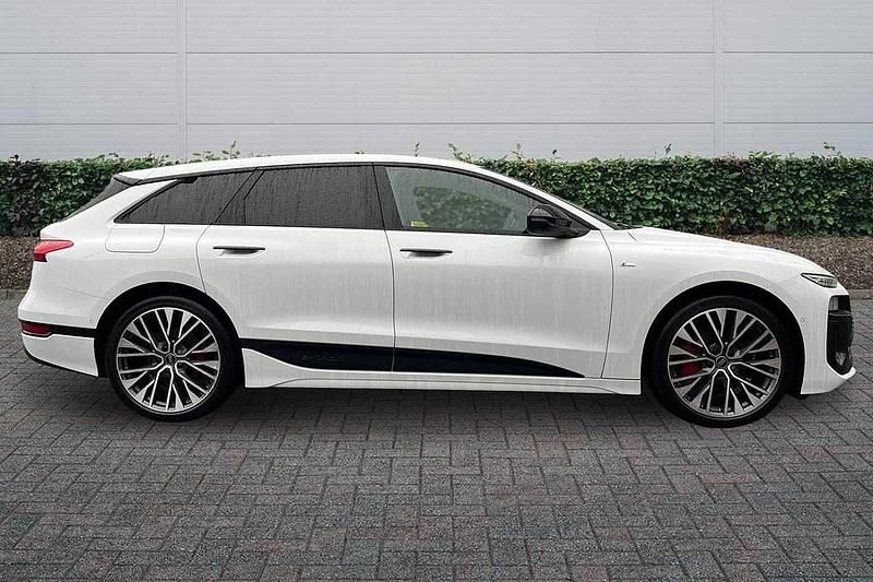 Used Audi A6 e-tron Comfort 210 kW (286 HP) 2025 Glacier white, metallic Estate