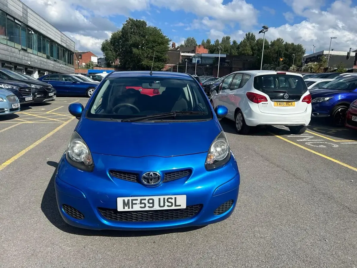 Used Toyota Aygo 2009 Blue Hatchback