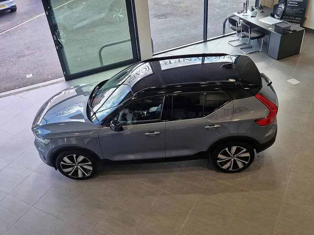 Used Volvo XC40 R-Design Pro 2021 Grey SUV