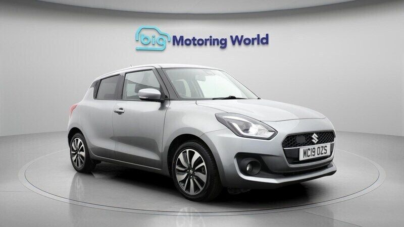 Silver Used 2019 Suzuki Swift SZ5 Hatchback | £8,900 (Good price) - Image 1/4