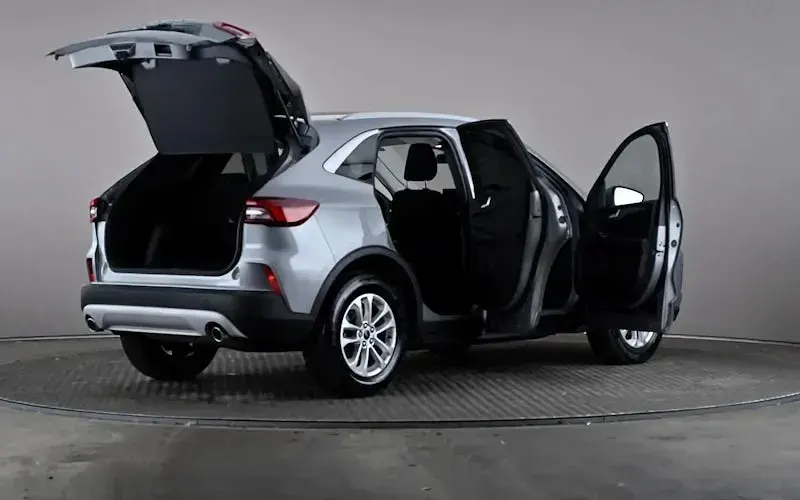 Used Ford Kuga Titanium 150 HP (110 kW) 2025 Silver SUV