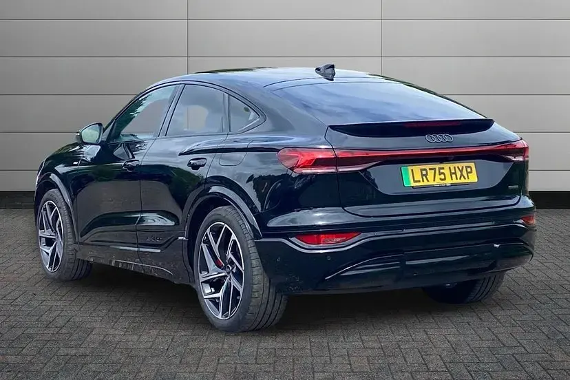 Used Audi Q6 Sportback e-tron Advanced 281 kW (383 HP) 2025 Mythos black SUV