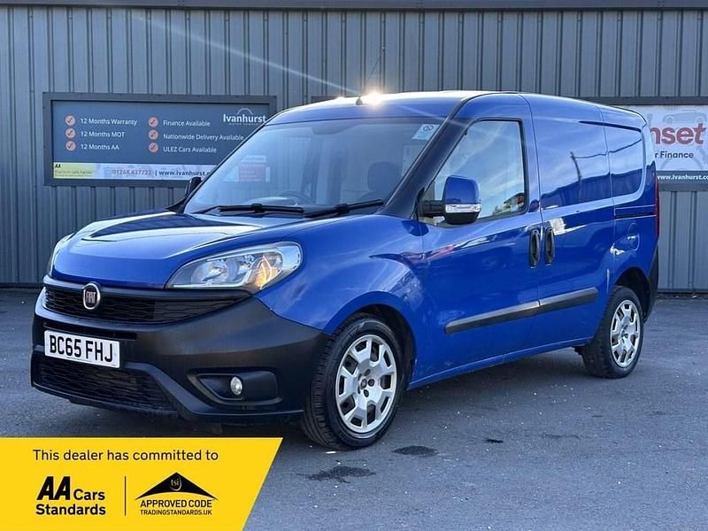 Used Fiat Doblò 90 HP (66 kW) 2016 Blue MPV