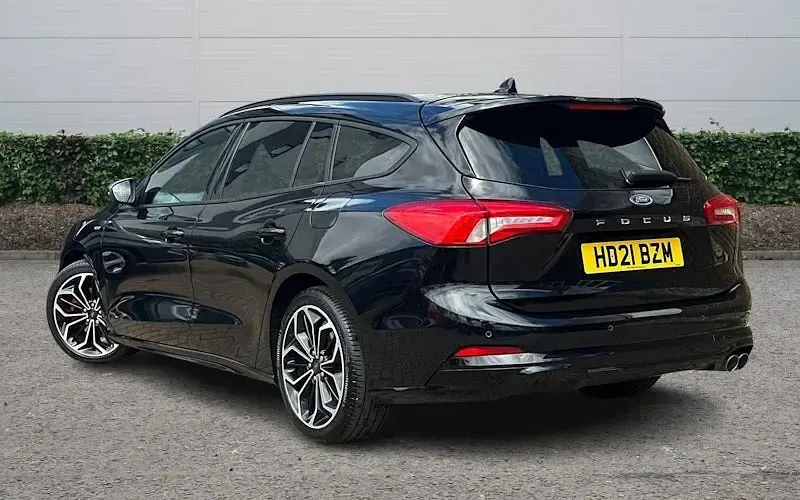 Used Ford Focus ST-Line X 120 HP (88 kW) 2021 Black Estate