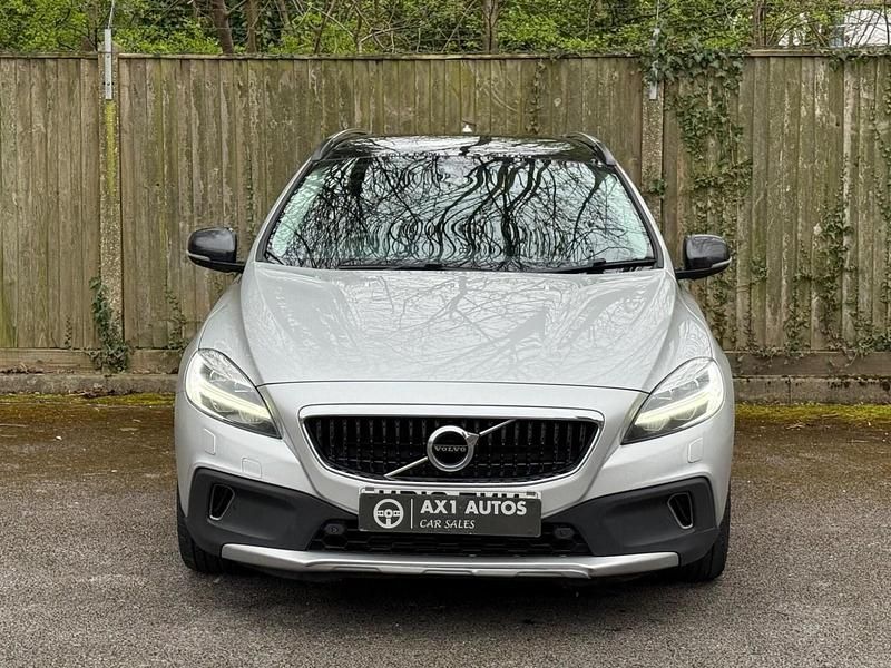 Used Volvo V40 Pro 2018 Silver Hatchback