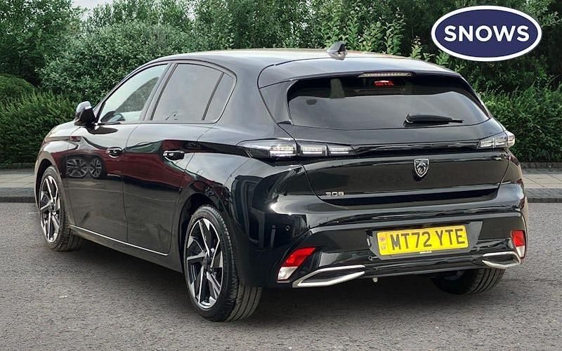 Second-hand Peugeot 308 Allure Premium 131 CP (96 kW) 2022 Negru Hatchback