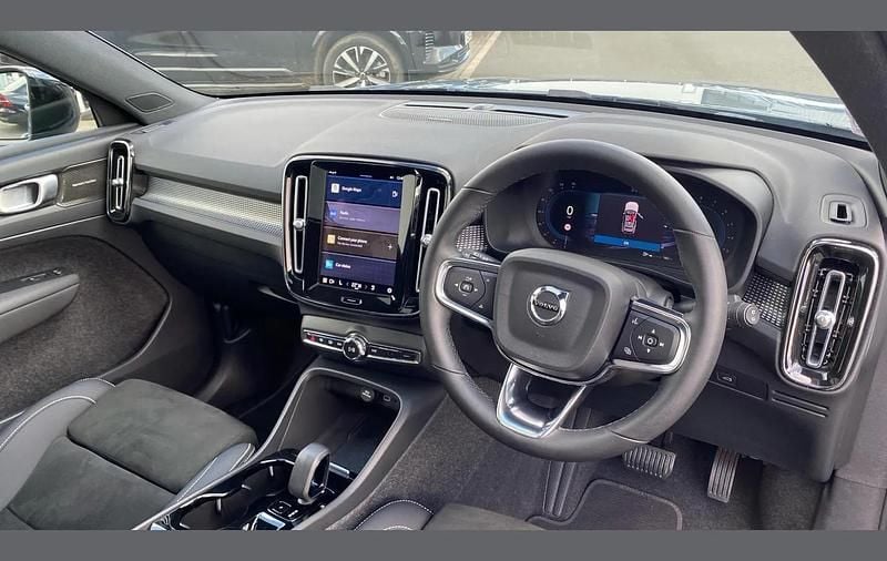 Used Volvo XC40 Ultimate 194 HP (142 kW) 2022 Grey SUV
