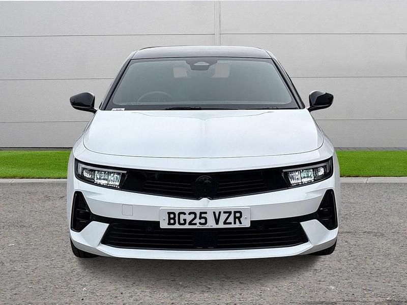 Used Vauxhall Astra S 128 HP (94 kW) 2025 White Estate