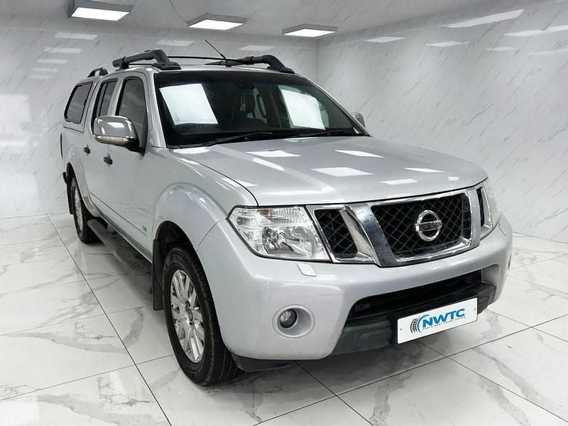Used Nissan Navara 2013 Silver Pickup