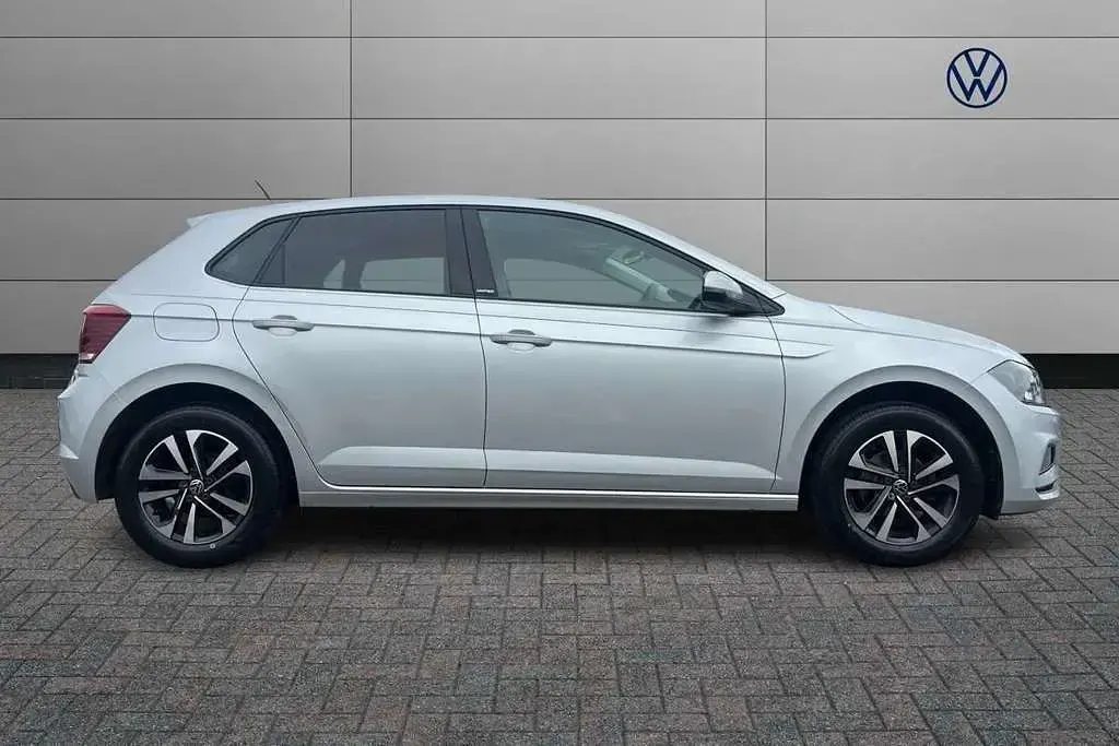 Used VW Polo United 95 HP (69 kW) 2021 Silver Hatchback