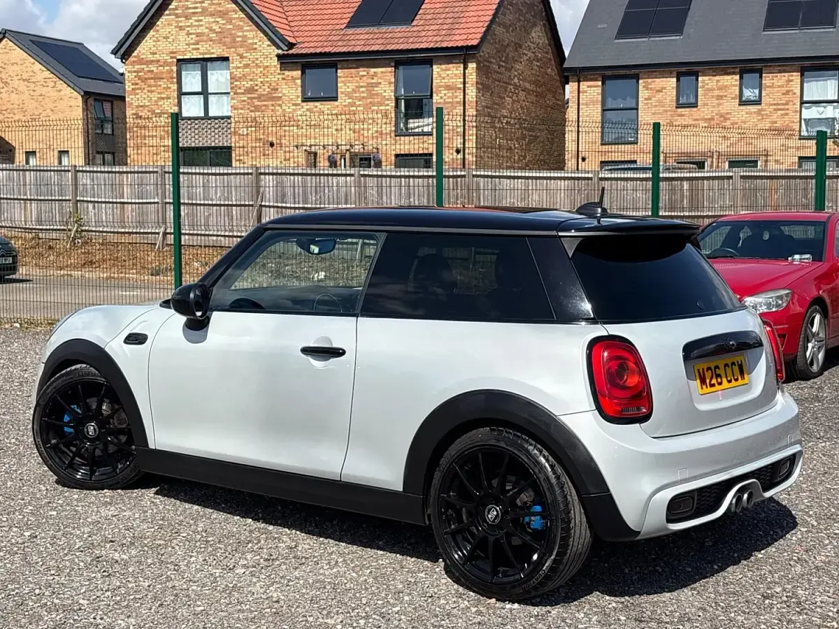 Used Mini Cooper S Hatch 2015 Silver Hatchback