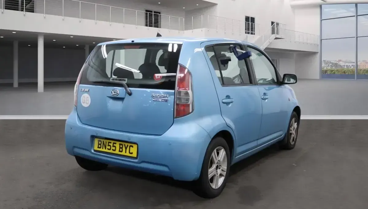 Used Daihatsu Sirion 85 HP (62 kW) 2005 Blue Hatchback