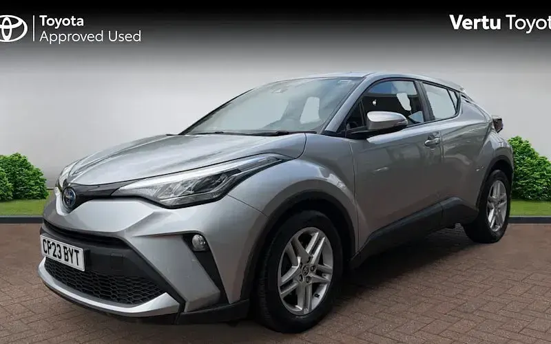 Used Toyota C-HR 122 HP (89 kW) 2023 Silver SUV