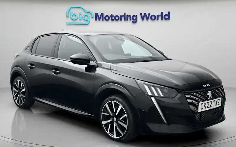 Used Peugeot 208 Premium 102 HP (75 kW) 2022 Hatchback