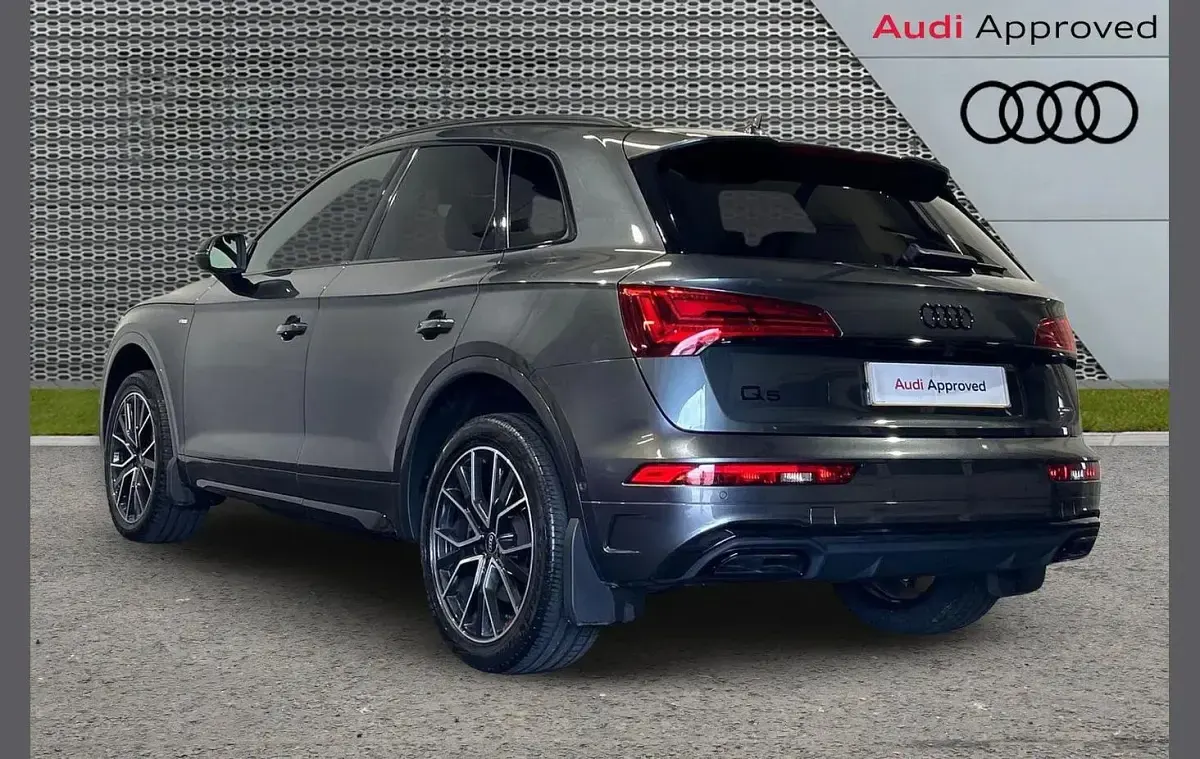 Used Audi Q5 Black Edition 200 HP (147 kW) 2023 Grey SUV