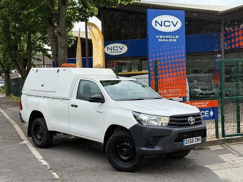 White Used 2019 Toyota HiLux Active Pickup | £15,990 (Fair price) - Image 1/3