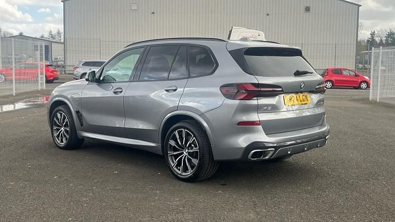 Używany BMW X5 M Sport 482 KM (354 kW) 2024 Szary SUV