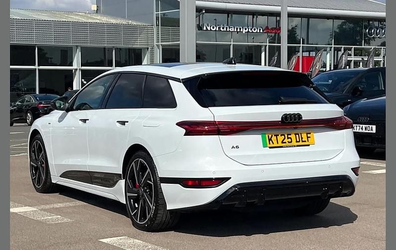 Used Audi e-tron Performance 269 kW (367 HP) 2025 White SUV