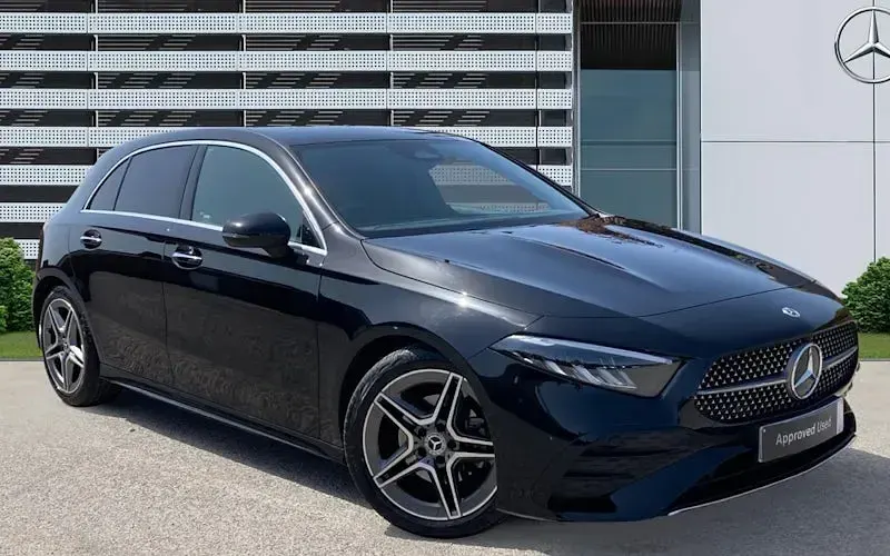 Käytetty Mercedes A200 Executive 163 HP (119 kW) 2026 Viistoperä