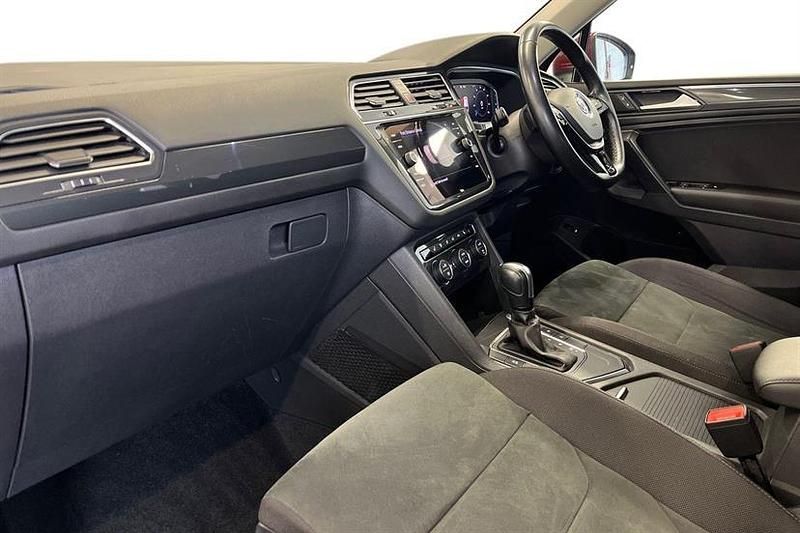 Used VW Tiguan Allspace SEL 150 HP (110 kW) 2021 Red SUV