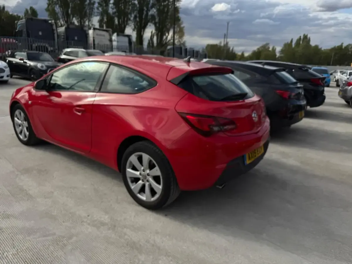 Used Vauxhall Astra GTC Sport 2015 Red Hatchback