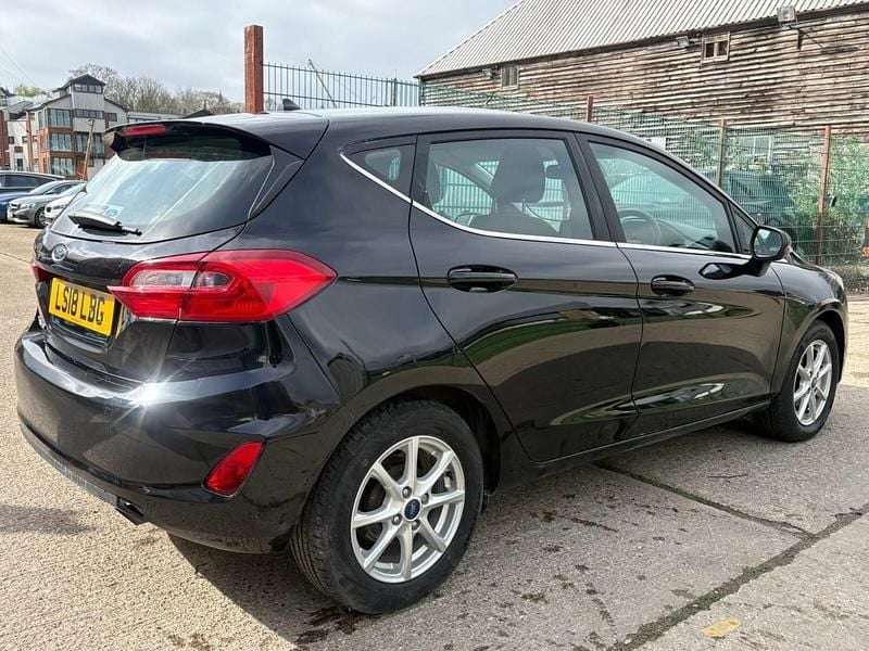 Used Ford Fiesta Zetec 101 HP (74 kW) 2018 Black Hatchback