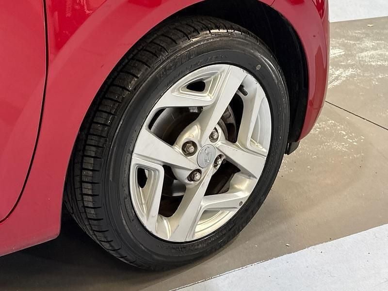 Used Hyundai i10 SE 67 HP (49 kW) 2022 Red Hatchback