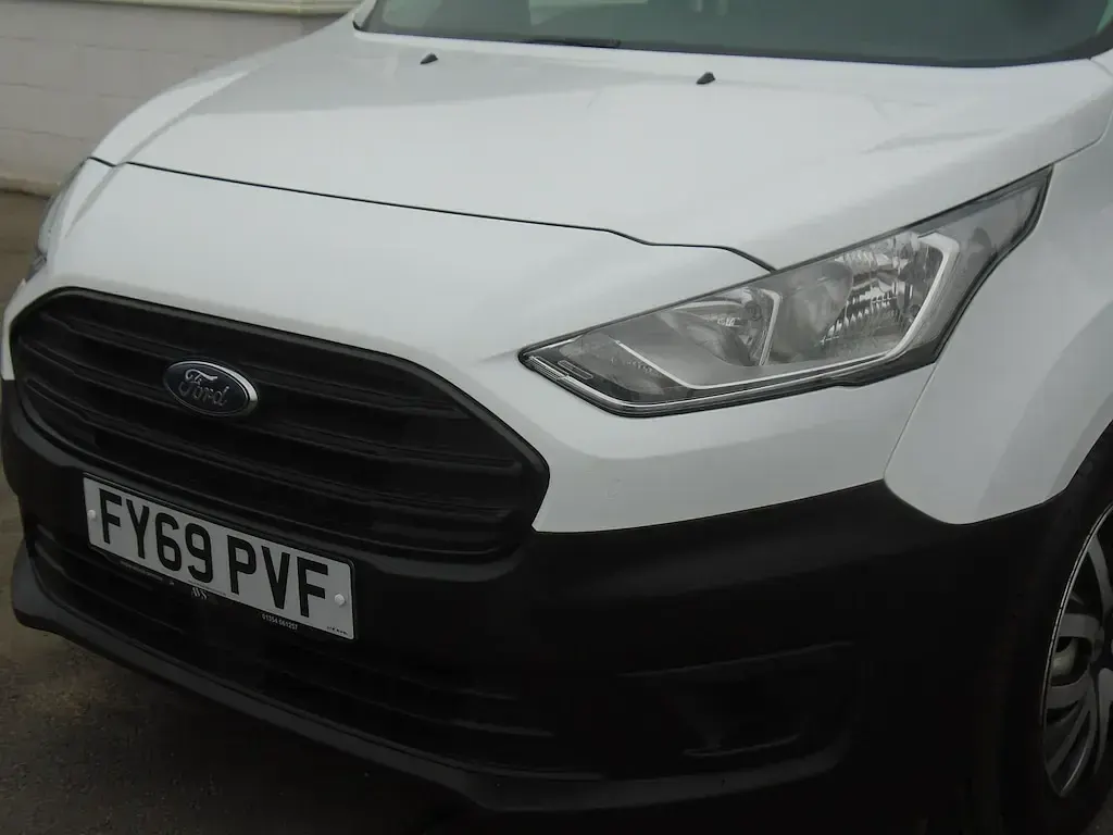Used Ford Transit 100 HP (73 kW) 2019 White Van