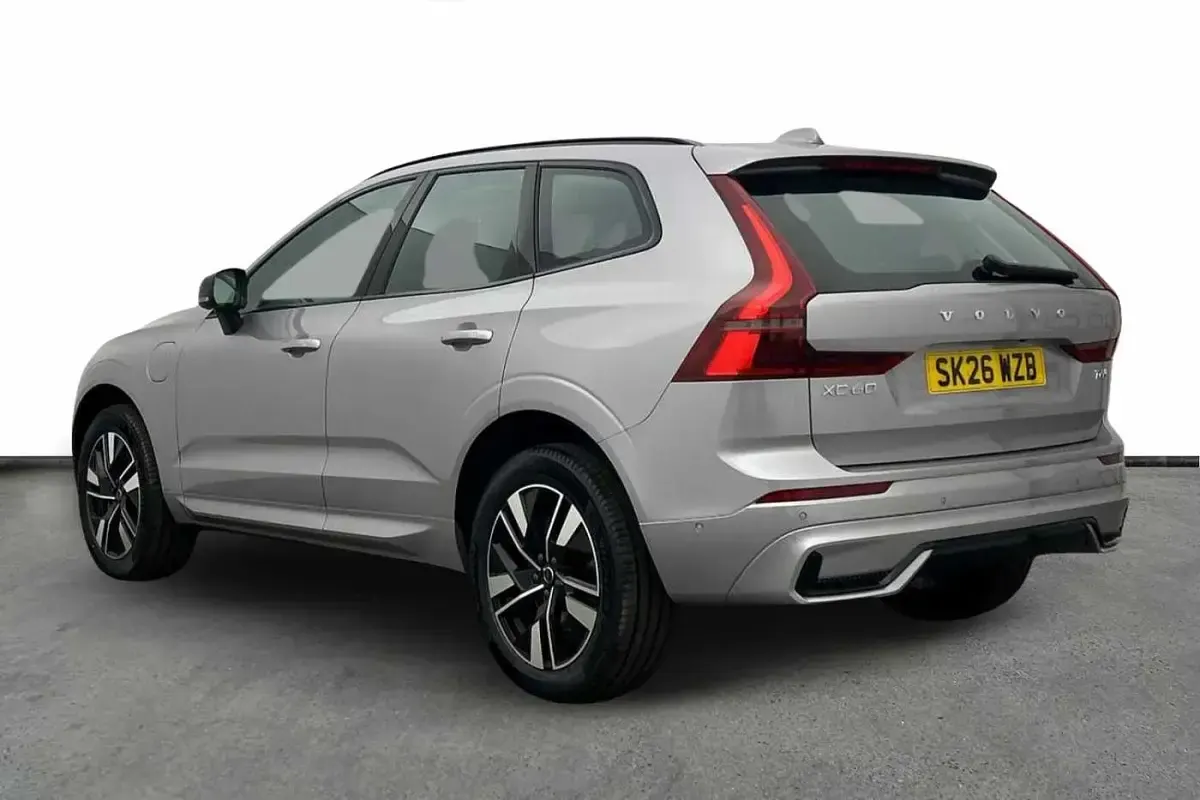 New Volvo XC60 Plus 345 HP (253 kW) 2026 Silver SUV