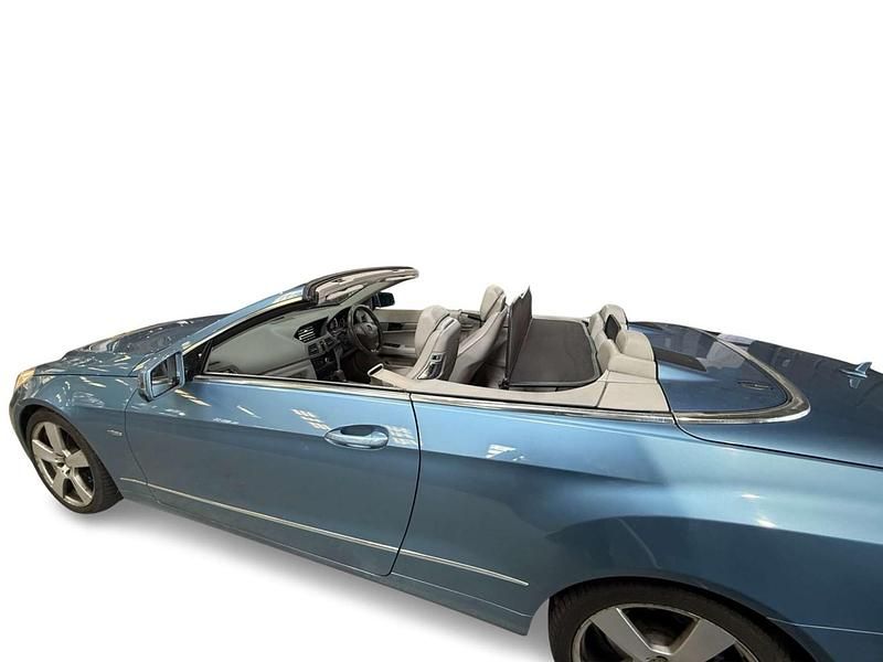 Used Mercedes E250 SE 2011 Blue Cabriolet