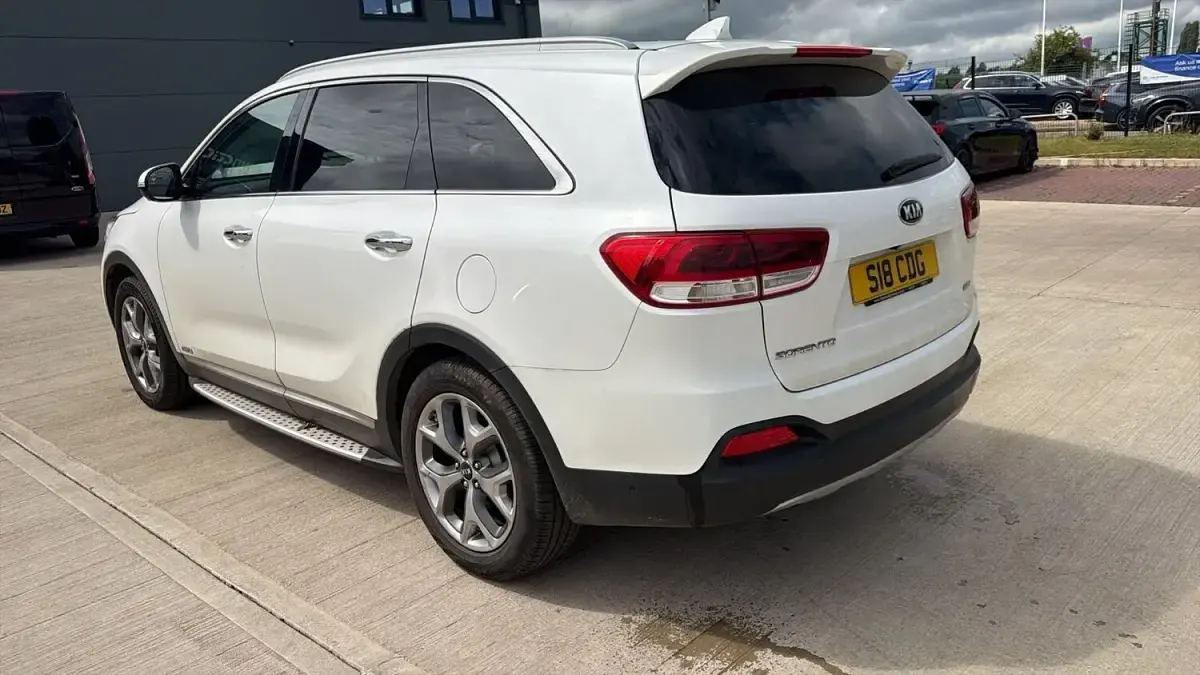 Used Kia Sorento 200 HP (147 kW) 2016 White SUV