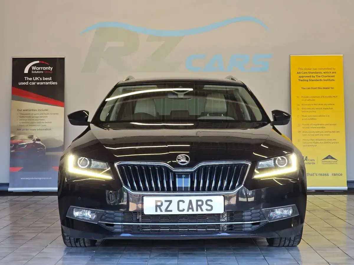 Used Skoda Superb 190 HP (139 kW) 2018 Black Estate