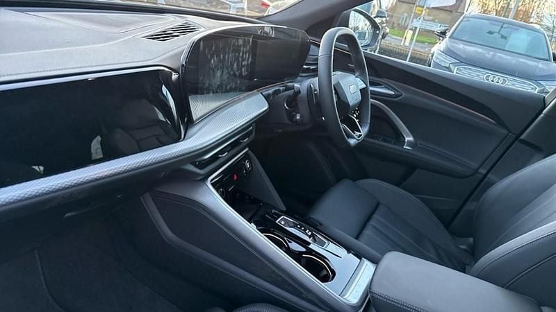Used Audi Q5 S-Line 204 HP (150 kW) 2025 Grey SUV