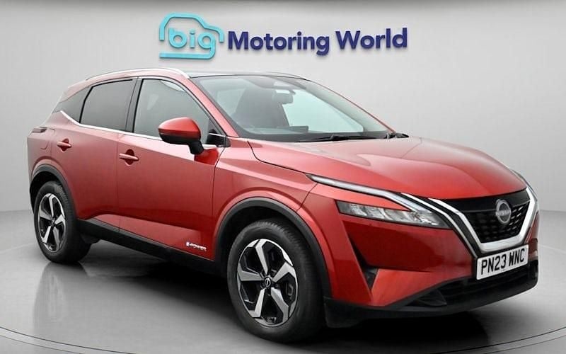 Used Nissan Qashqai N-Connecta 190 HP (139 kW) 2023 Red SUV