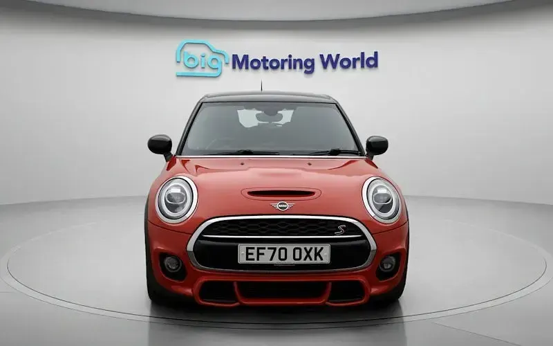 Usado Mini Cooper S Hatch 192 HP (141 kW) 2020 Laranja Citadino
