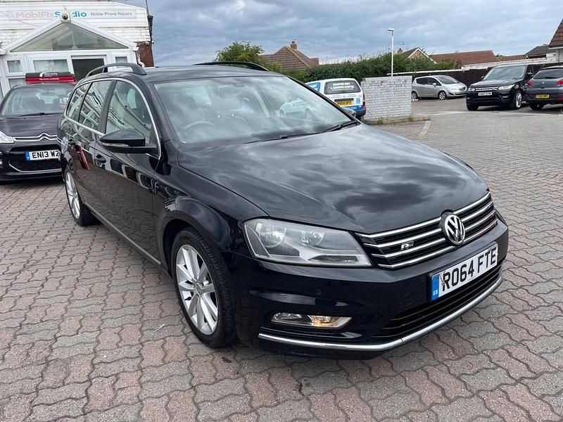 Black Used 2014 VW Passat Executive Estate | £6,450 (Fair price) - Image 1/4