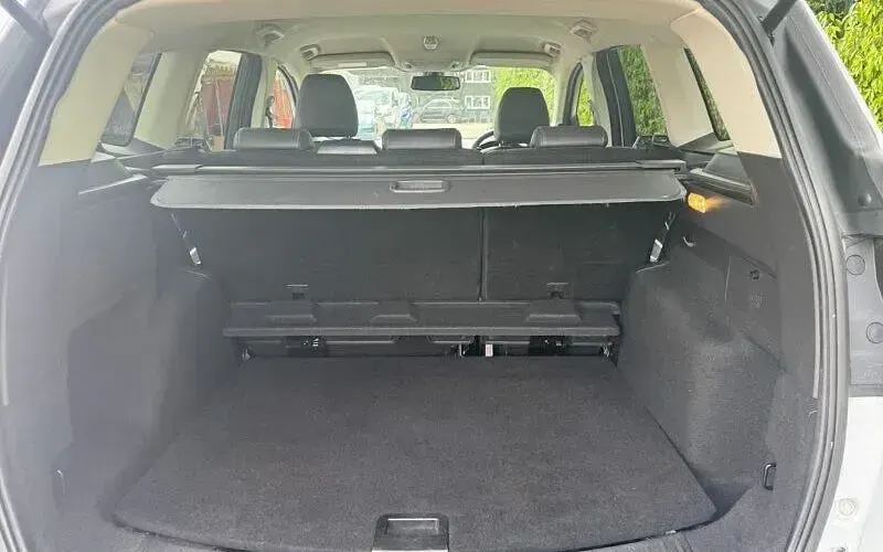 Gebraucht Ford Kuga Titanium 180 PS (132 kW) 2019 Weiß SUV