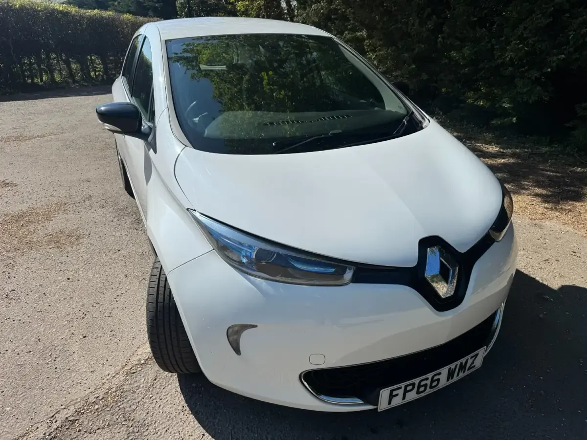 Usado Renault Zoe Dynamique 64 kW (88 HP) 2016 Branco Citadino