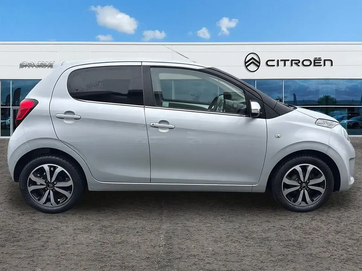 Usado Citroën C1 Shine 2021 Cinzento Citadino