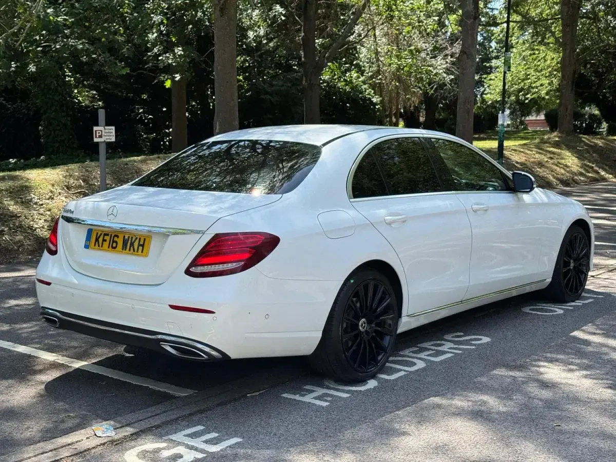 Used Mercedes E220 SE 2016 White Sedan