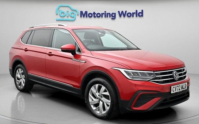 Used VW Tiguan Allspace S 150 HP (110 kW) 2023 Red SUV