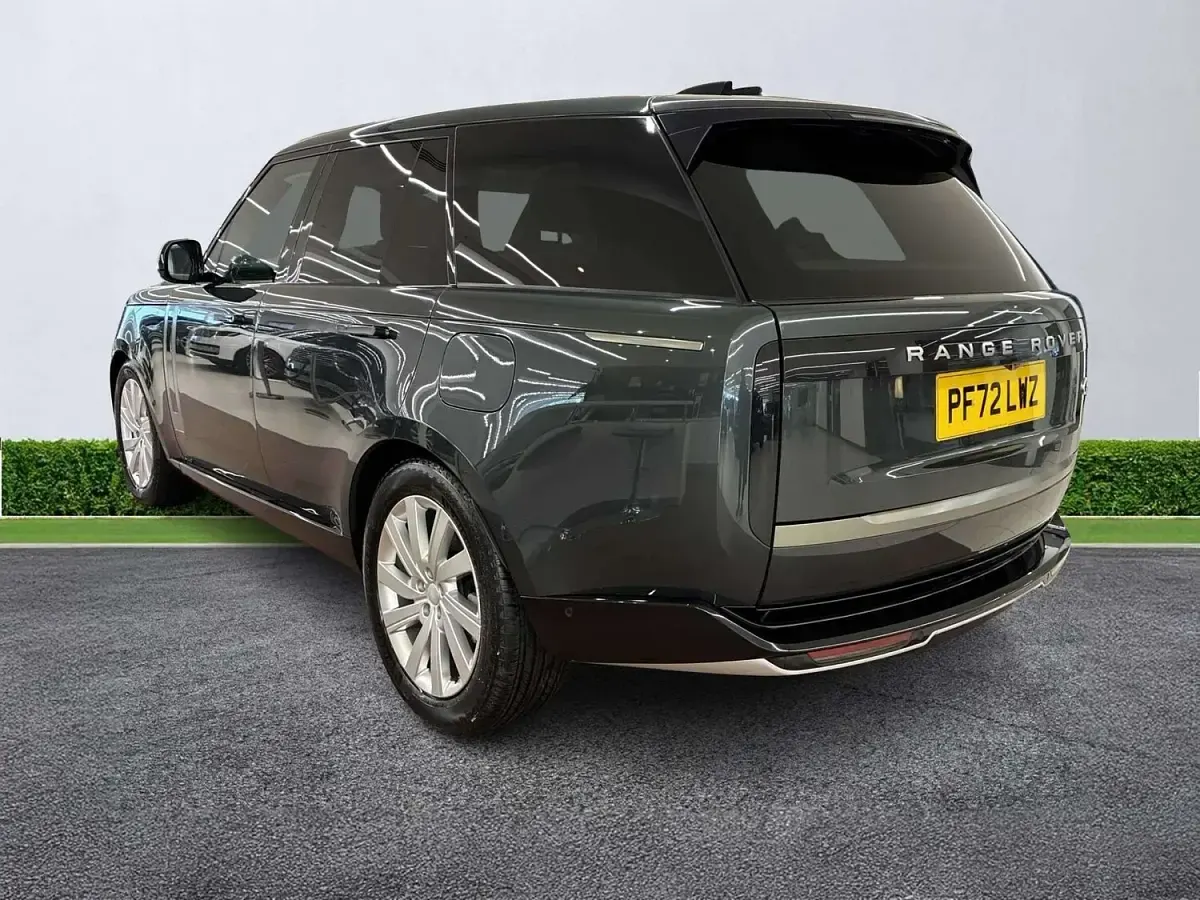 Used Land Rover Range Rover SE 2023 Green SUV