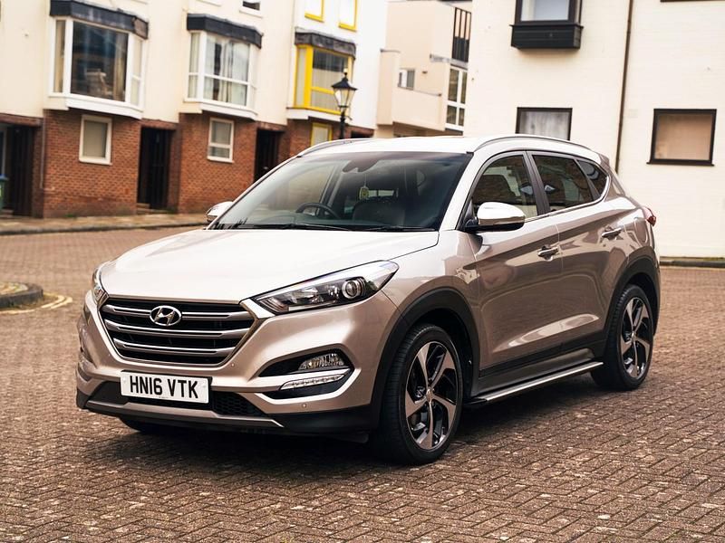 Usado Hyundai Tucson Premium 185 CV (136 kW) 2016 Beige SUV