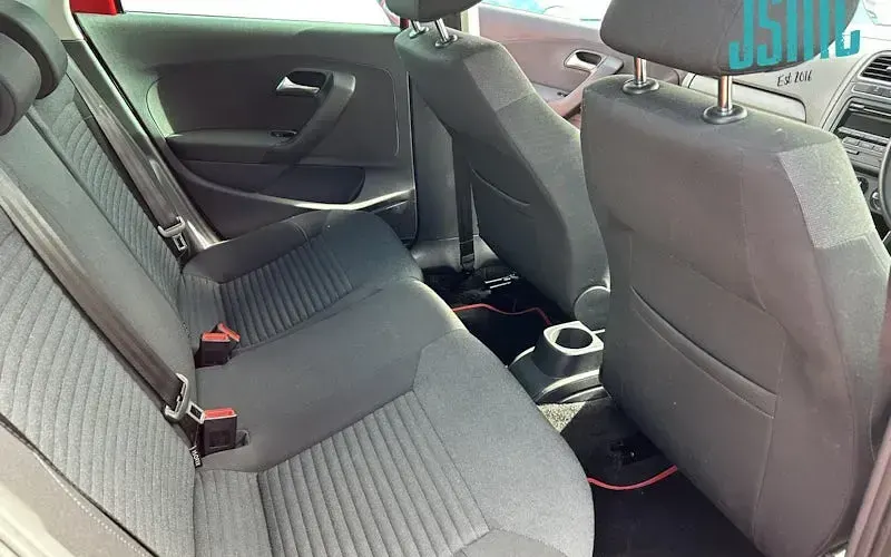 Used VW Polo Match 70 HP (51 kW) 2012 Red Hatchback