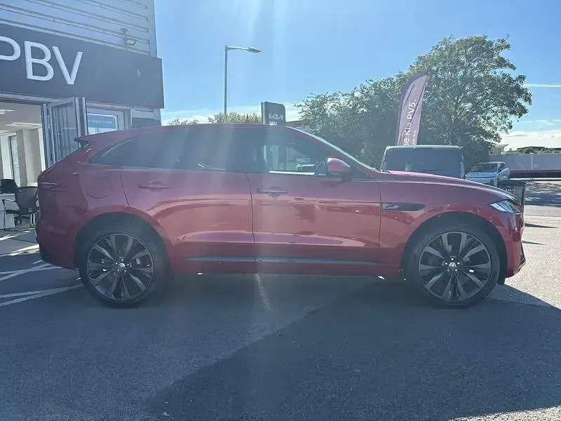 Used Jaguar F-Pace R-Dynamic 250 HP (183 kW) 2021 Red SUV