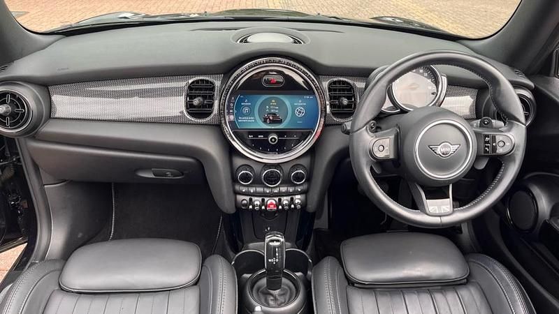 Used Mini Cooper S Exclusive 176 HP (129 kW) 2022 Black Hatchback