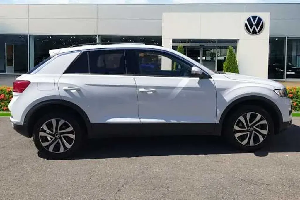 Usado VW T-Roc 150 HP (110 kW) 2022 SUV