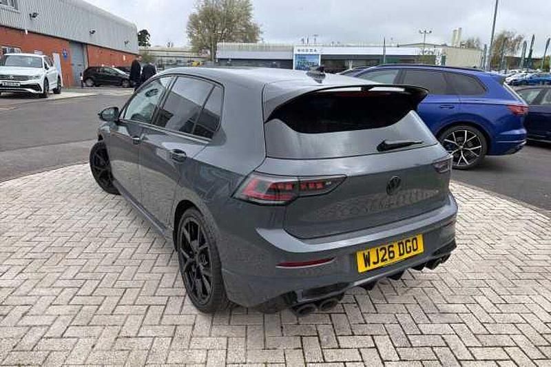 Used VW Golf VIII R 333 HP (244 kW) 2026