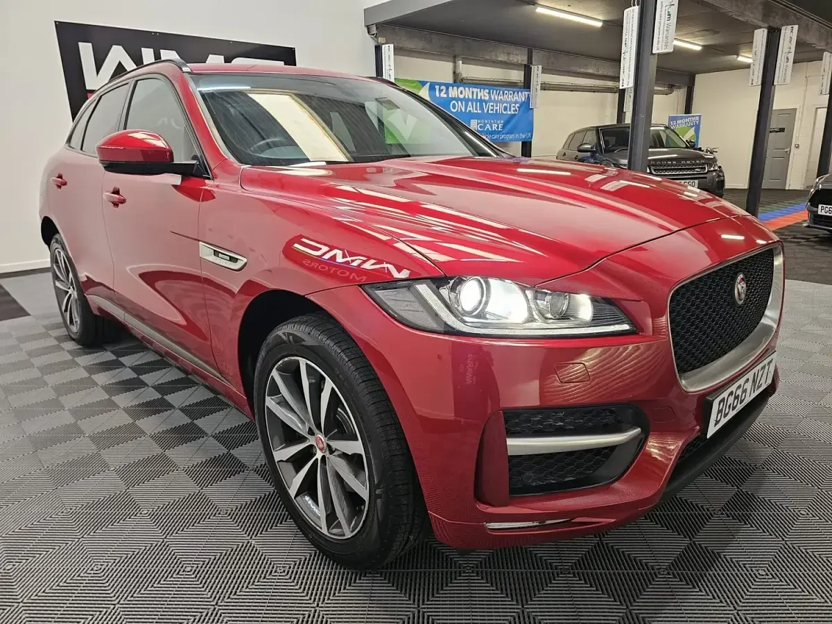 Used Jaguar F-Pace R-Sport 180 HP (132 kW) 2016 Red SUV