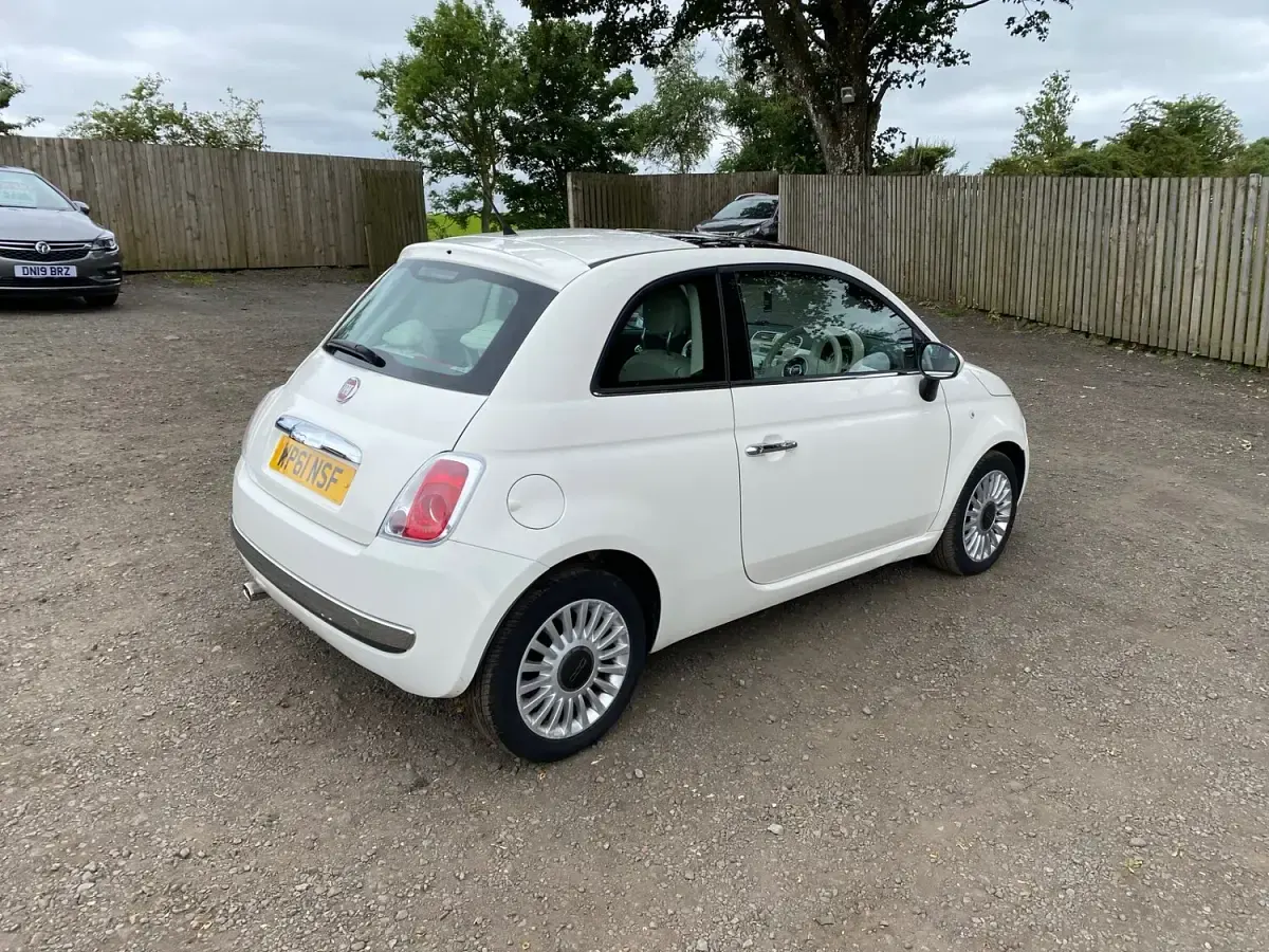 Used Fiat 500 Lounge 2012 White Hatchback